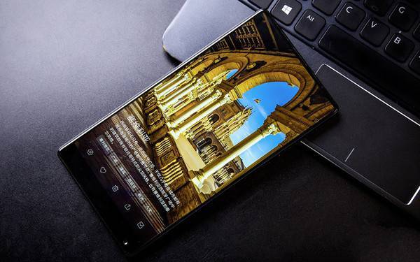 iphone7与小米mix2s,iphone7plus探索版和小米8哪个好