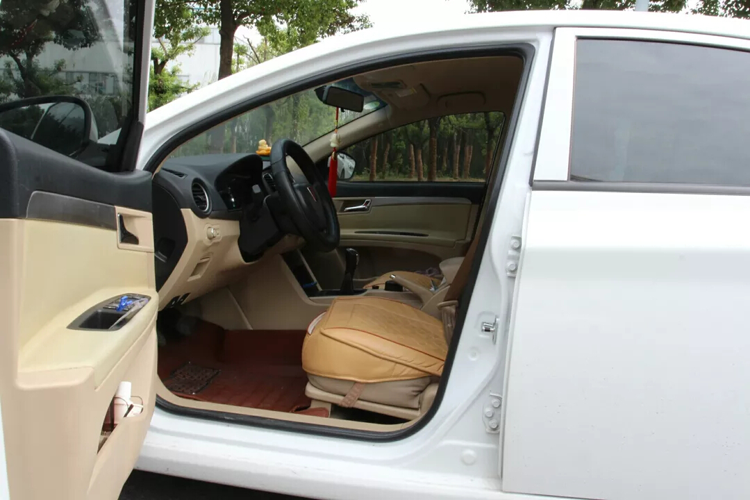 开10年的荣威350有必要换车吗,荣威350如何