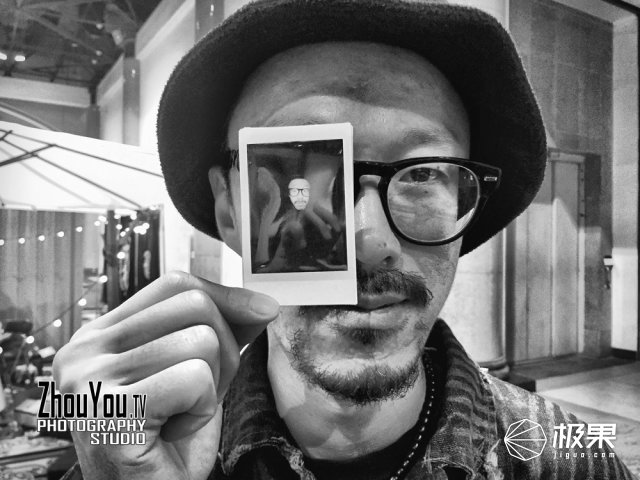 创意拍立得高级滤镜玩法,一键剪同款拍立得创意无极限