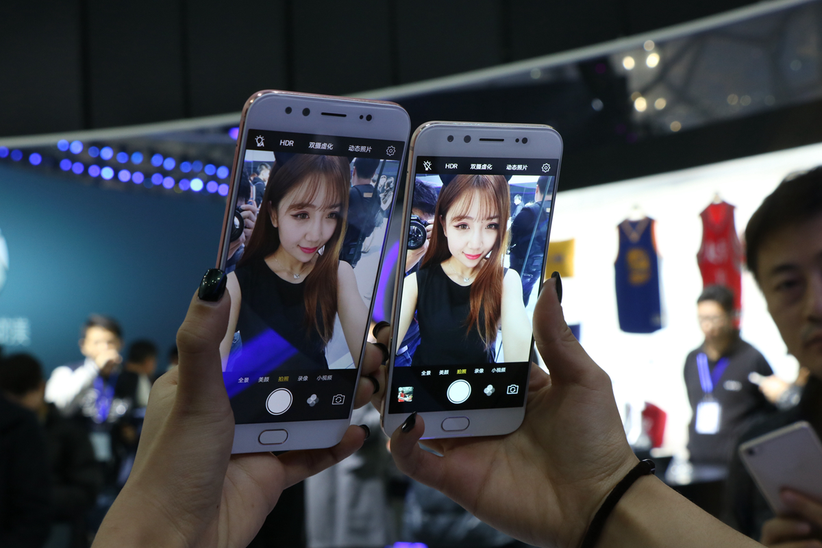 vivox9plus换外屏,vivox9plus和x9外观对比