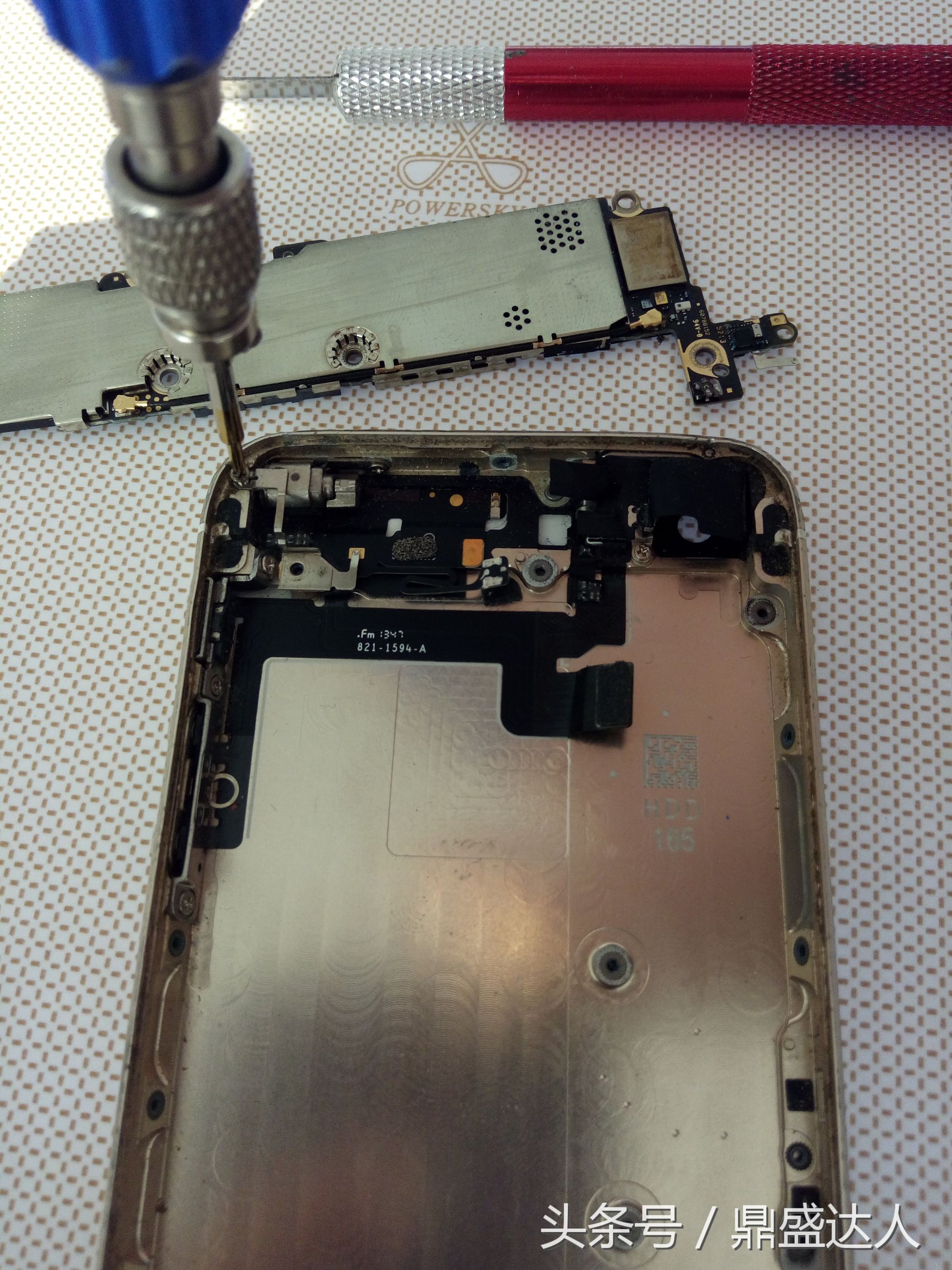 苹果5s拆机换壳视频教程,苹果5s拆机更换主板