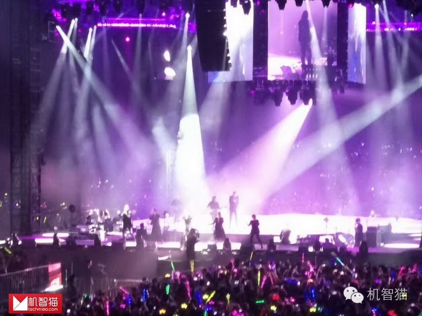 如何让手机拍的模糊图片变得清晰,手机怎么拍照片磨皮又清晰