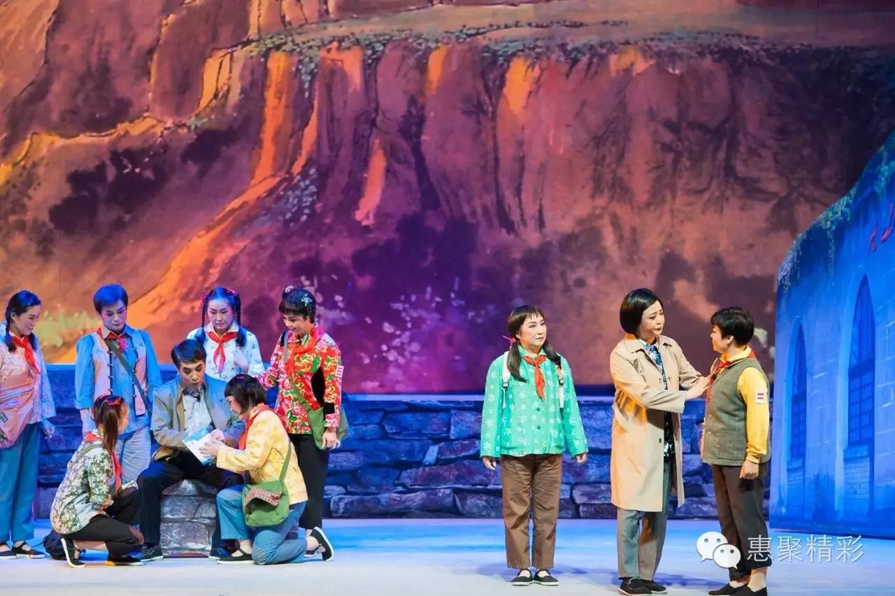 震撼，26个英文字母里竟然隐藏着惠山文体元素！