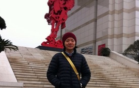 狩猎住帐篷吃虫子重庆女孩非洲原始部落体验不一样的人生