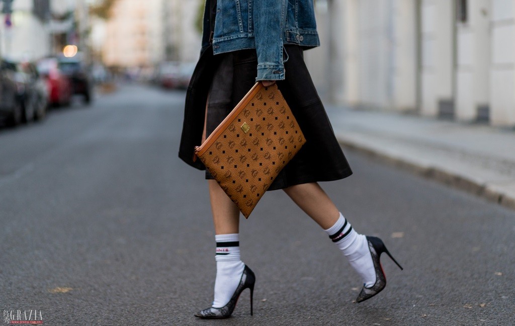 vetements及腰长靴,vetements袜子鞋白