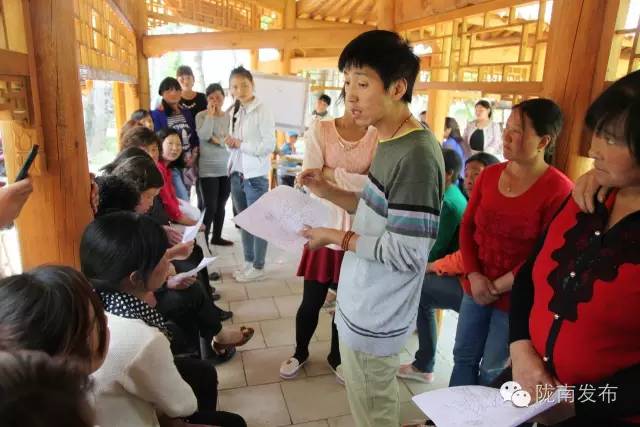 脱贫攻坚战上的巾帼担当,脱贫路上展现巾帼风采