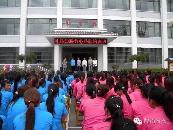 脱贫攻坚战上的巾帼担当,脱贫路上展现巾帼风采