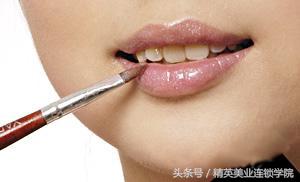 不会化妆的人如何学化淡妆,不会化妆的去专门学习化妆