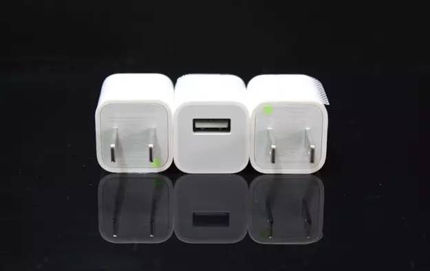 闪修侠联合广东电视台,为你现场实验“边玩手机边充电”的危险!