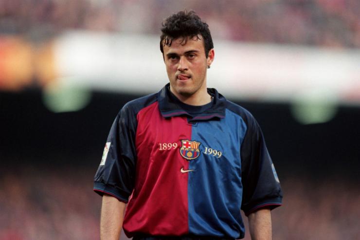 巴萨2022-2023新款特别球衣,那些年的巴萨完整版