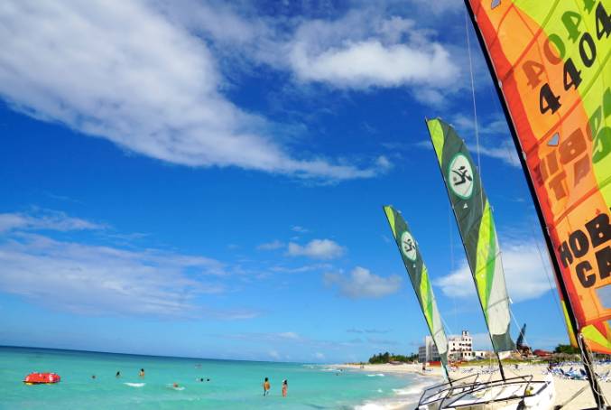 在古巴,1个人1个月只能有5个鸡蛋