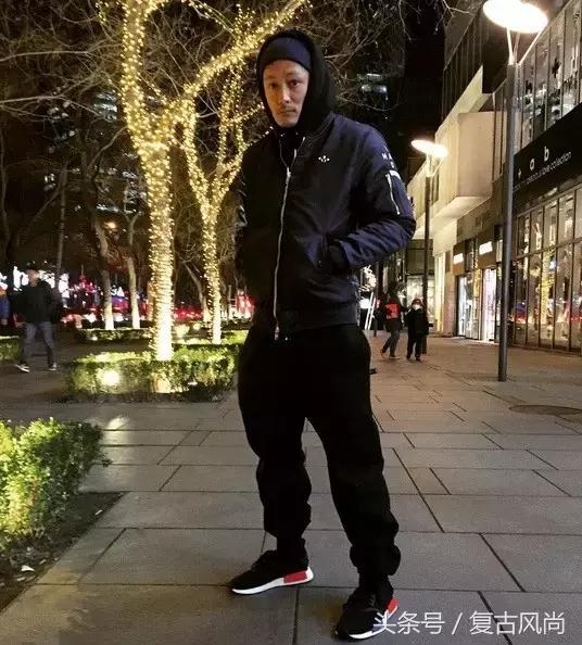 连帽卫衣今年很流行,长款连帽卫衣怎么穿才好看