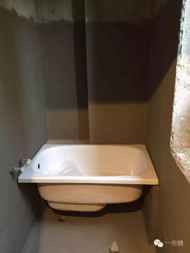 带浴缸三分离卫生间装修效果图,家装优秀案例布置