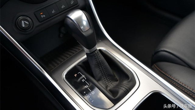 比亚迪宋plusev销量为什么那么低,比亚迪宋plus燃油版2021年销量