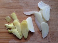 泡椒小米椒腌萝卜,泡椒小米椒怎么腌包菜