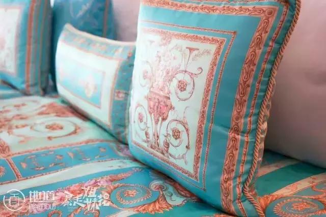 别以为迪拜有多好,在迪拜真的有黄金跑车吗