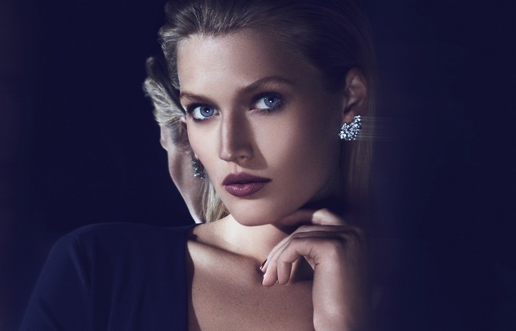 “潜力股”沙弗莱石，拿什么实力叫嚣祖母绿