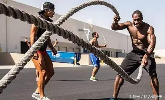 战绳训练能够锻炼哪些肌肉,战绳减肥训练动作大全