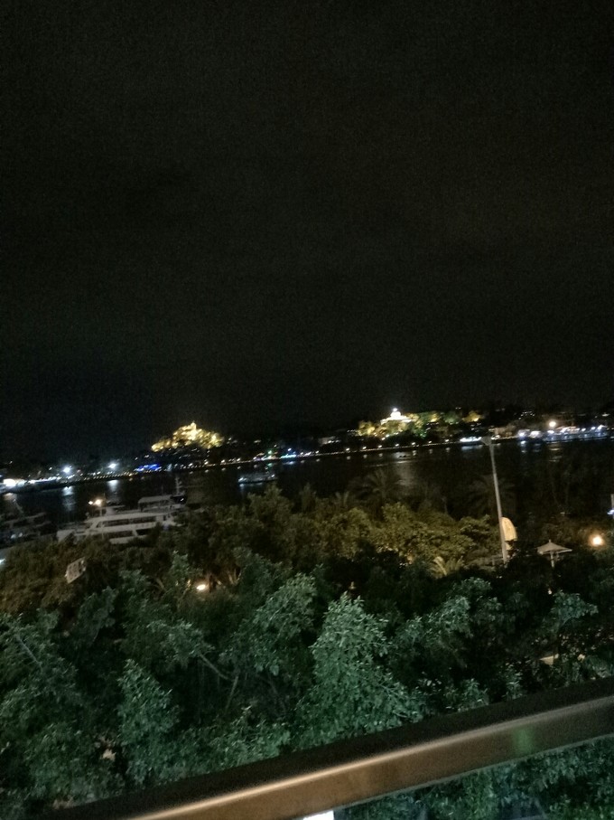 离开睁眼闭眼看见的城市，来到十一月小清新的厦门