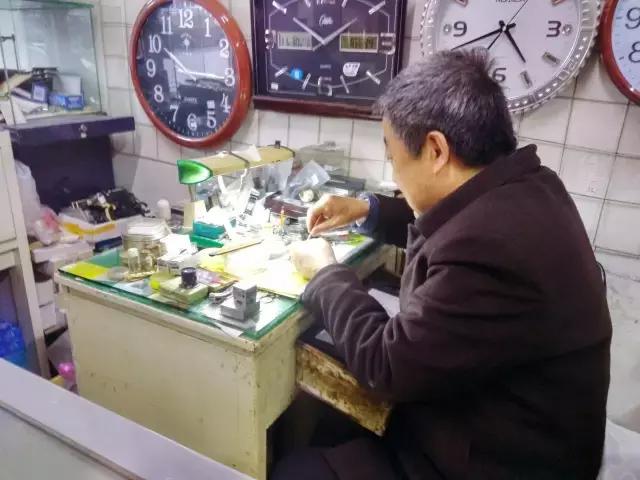 修表店铺附近聊城,聊城闸口哪里有修表的