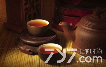 冬天喝红茶有暖胃的功效吗,冬天喝红茶驱寒又养生