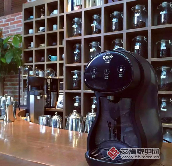 在家里买一套咖啡机,家里简易咖啡机