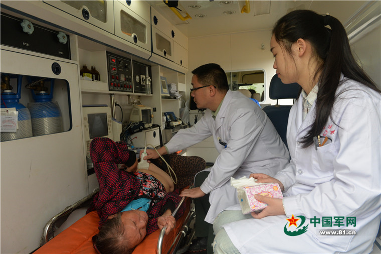 医疗队热血集结,爱心满满团队