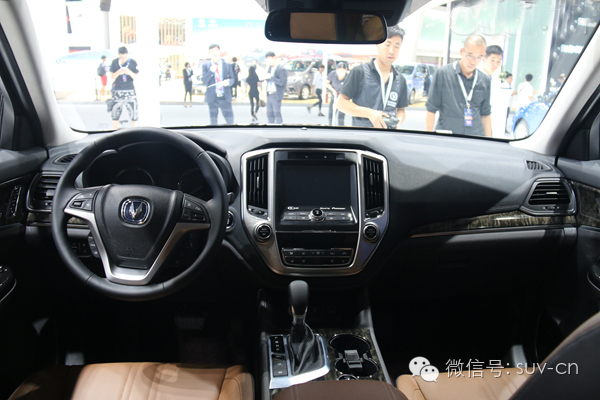 西安车展十二万左右七座suv,新款大七座suv车展