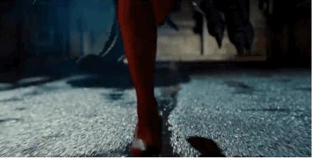 来啊相互崴脚啊!一起穿上高跟鞋跑步!