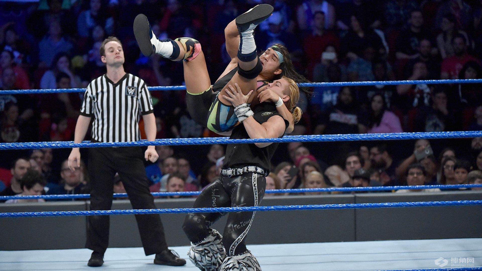 WWE驸马爷风云决战RVD！凯恩抛摔毕雪夫获全场欢呼！