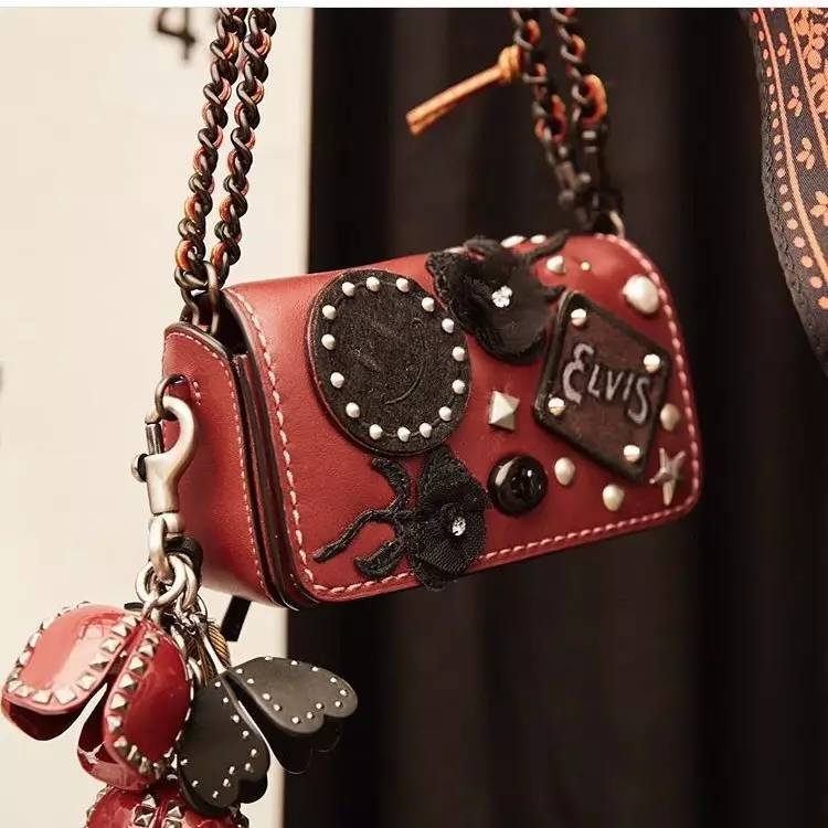 捂紧钱包不乱花,捂紧钱包勒紧裤腰过日子