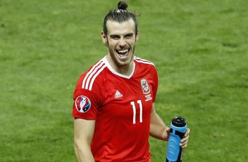 鏍奸噷鍏规浖杩炵画鍑犳閲戠悆鍓嶄笁,鏍奸噷鍏规浖18閲戠悆