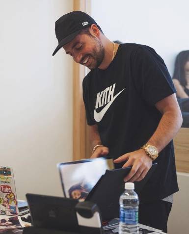 想靠炒股发家致富,想靠球鞋赚1千万