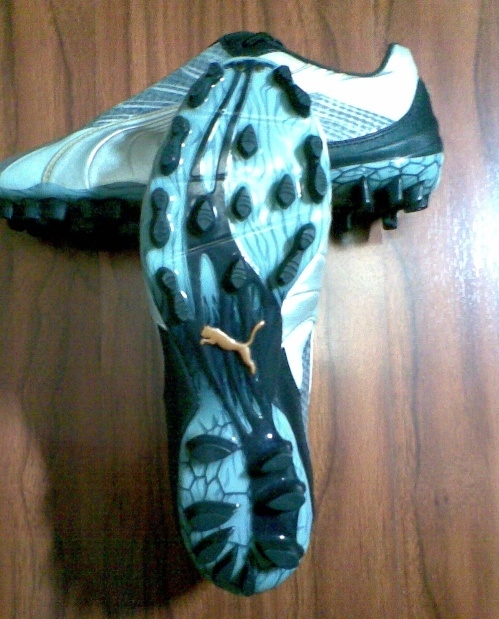 彪马足球鞋顶级和高端的区别,彪马最好的足球鞋