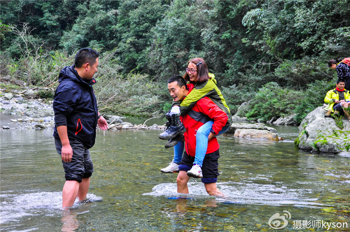 侠之梦受邀参与恩施坪坝营线路测试，冬季溯溪，冰冷刺骨，第一天