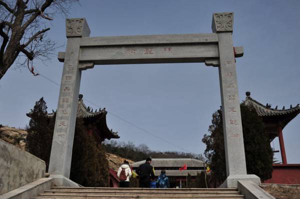 昍朤难坏天下才子，盘点各地名胜怪字联（图）