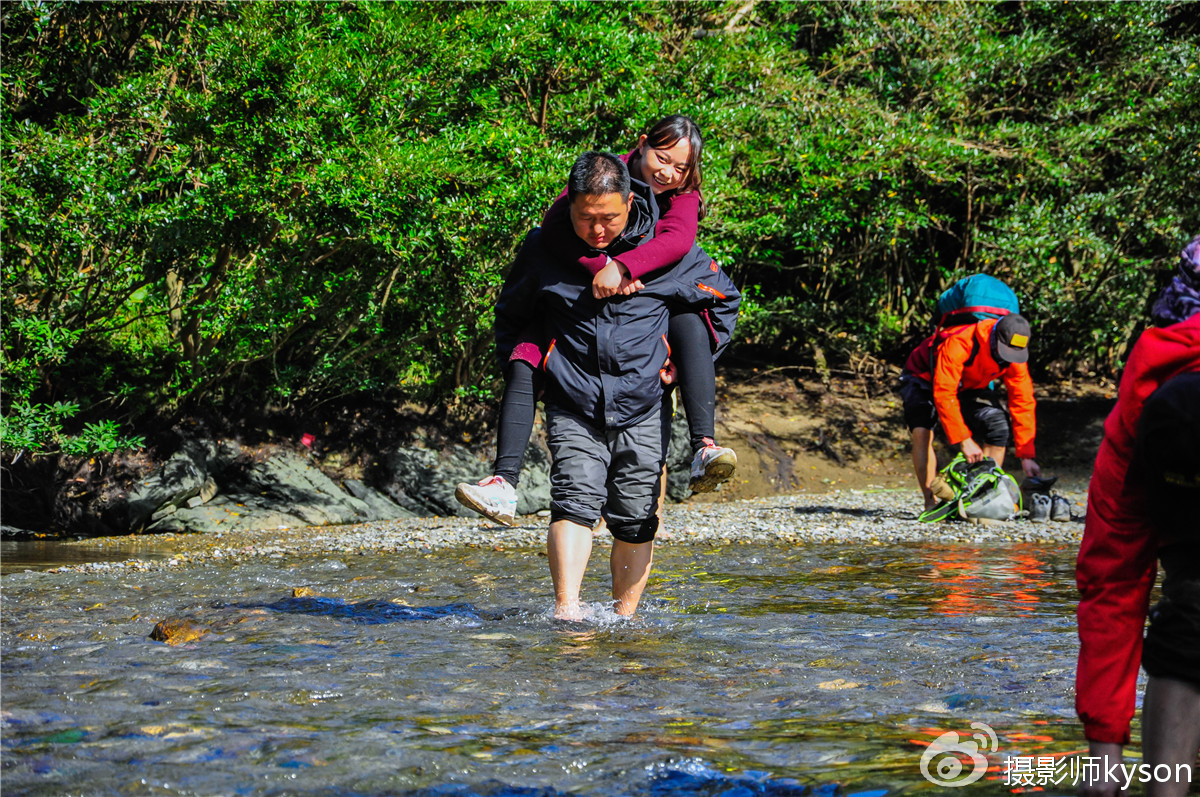侠之梦受邀参与恩施坪坝营线路测试，冬季溯溪，冰冷刺骨，第一天