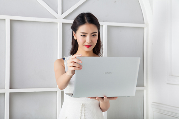 要啥苹果，优雅XS-5Y71S2轻薄静音，送妹子圣诞礼最好