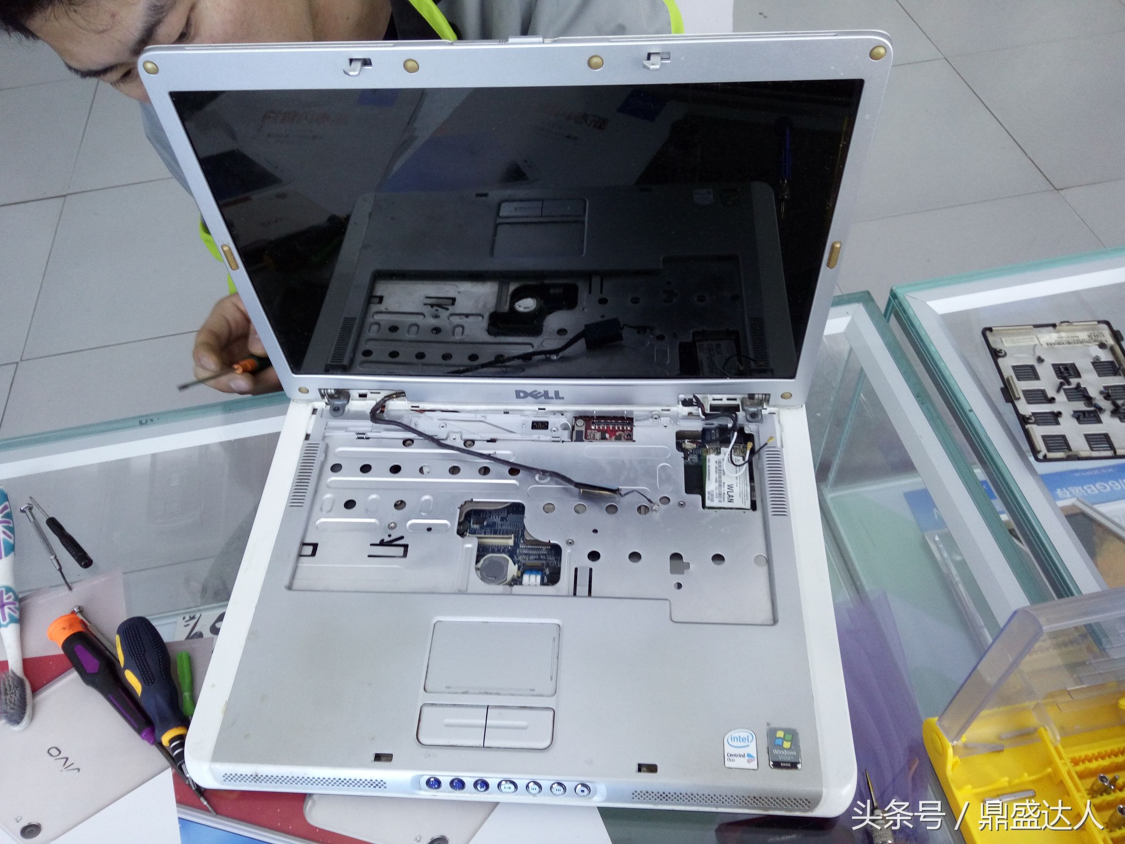 拆装一个新的电脑,拆装戴尔一体机