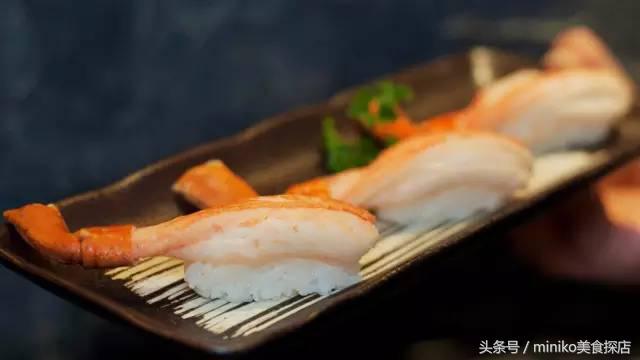 一口一个日式寿司,来一口大乌冬面