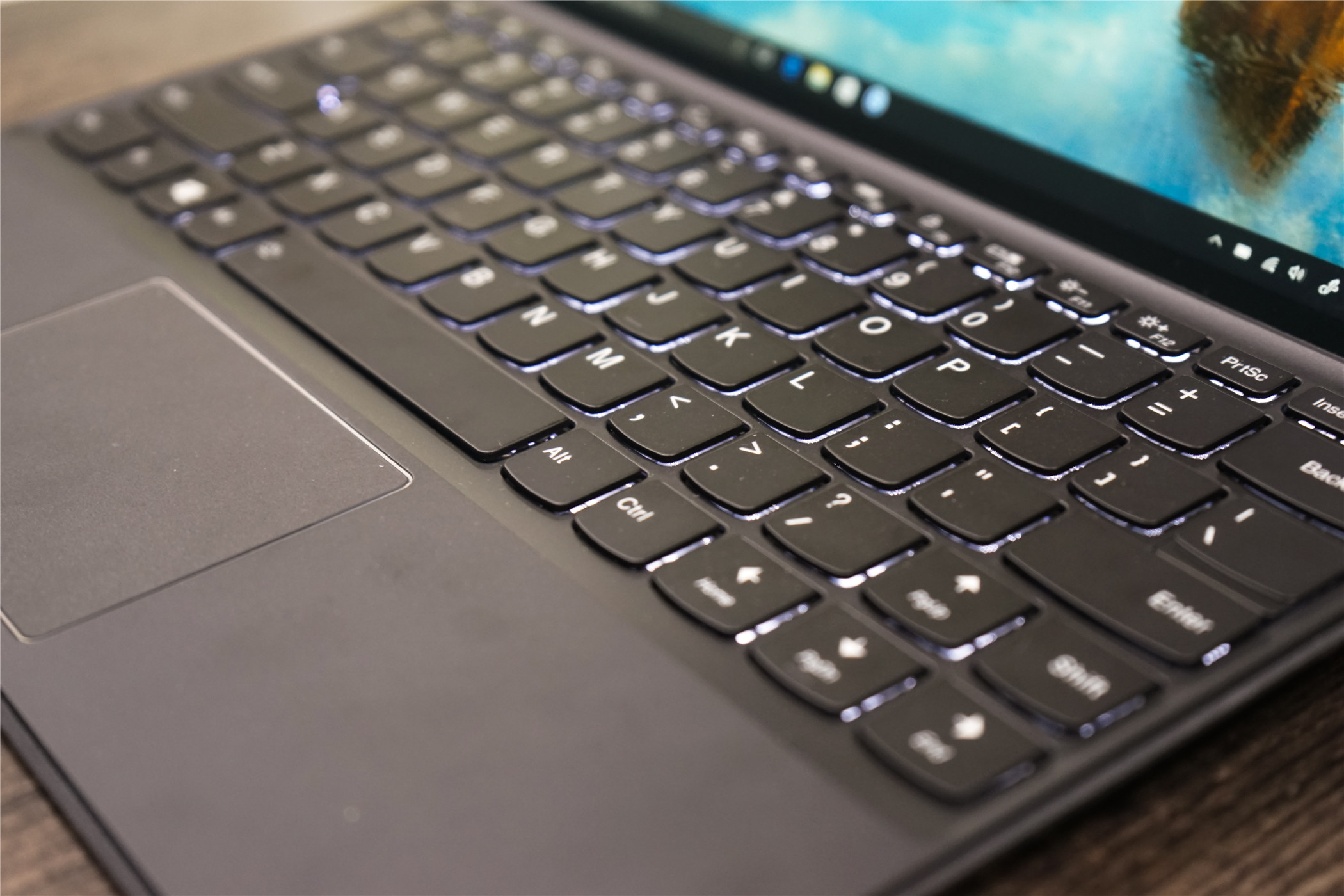 联想miix5深度测评,联想miix5pro深度测评