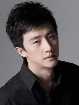 黄轩女朋友是谁呢,黄轩的女朋友是韩国人吗