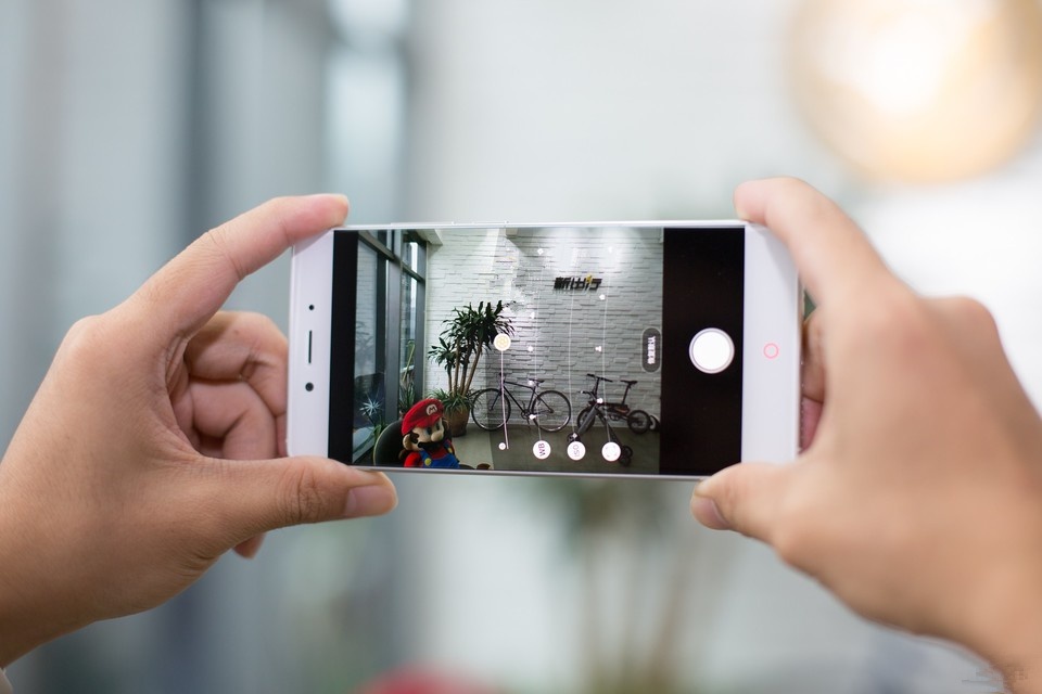 c罗代言中兴努比亚,努比亚z11c罗代言