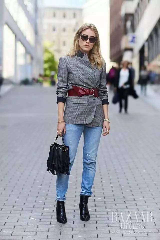 同款裙子腰带显瘦技巧,衣服腰带时尚款怎么穿显瘦