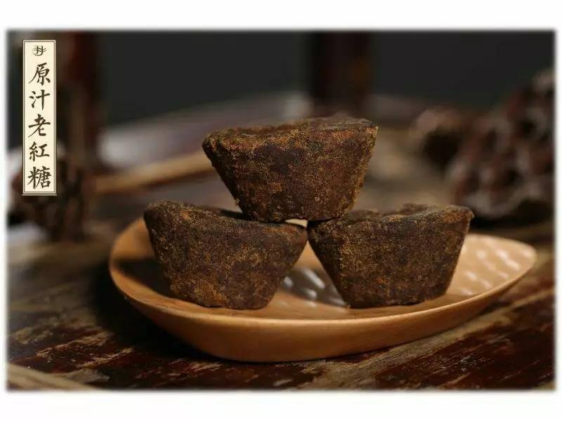 给她喝着赤砂糖泡水，还要她做着“红糖补血”的梦？