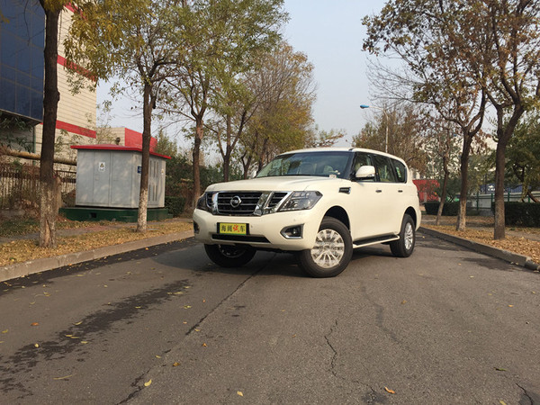 能干掉道奇的车,陆巡4000中东版和途乐哪个好