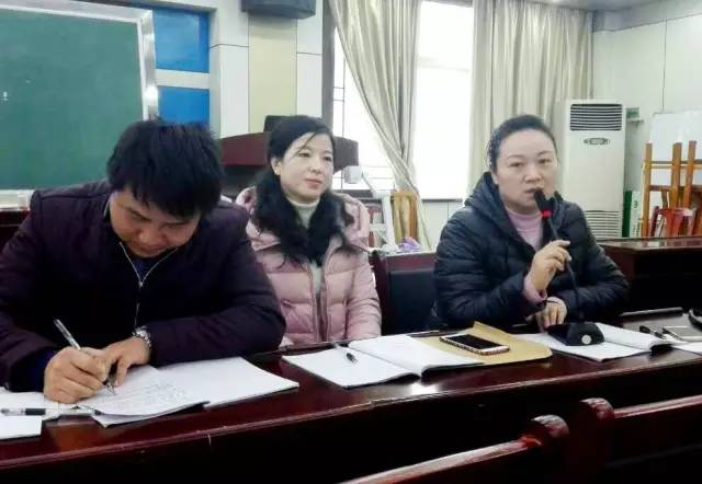 载知行万里辩声满校园