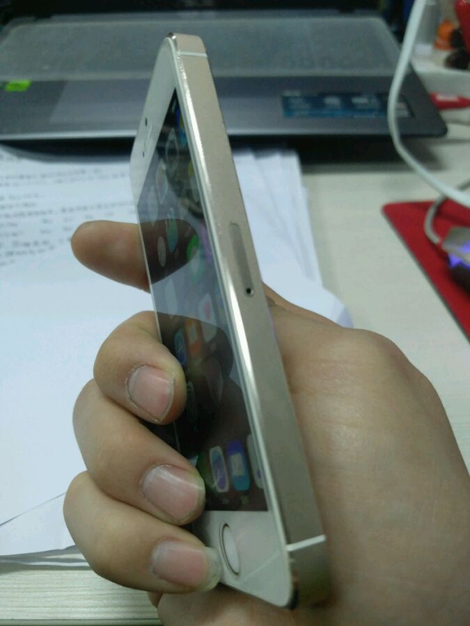 3000回收的手机,300收苹果二代耳机