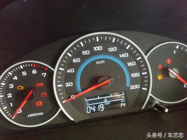 五菱之光v后驱,五菱之光v的优缺点