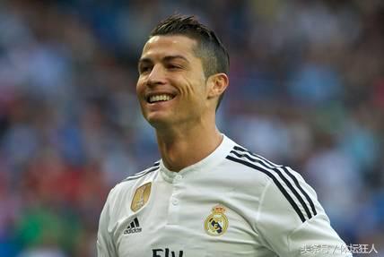 世界足球先生获胜者,世界足球对战外星人足球